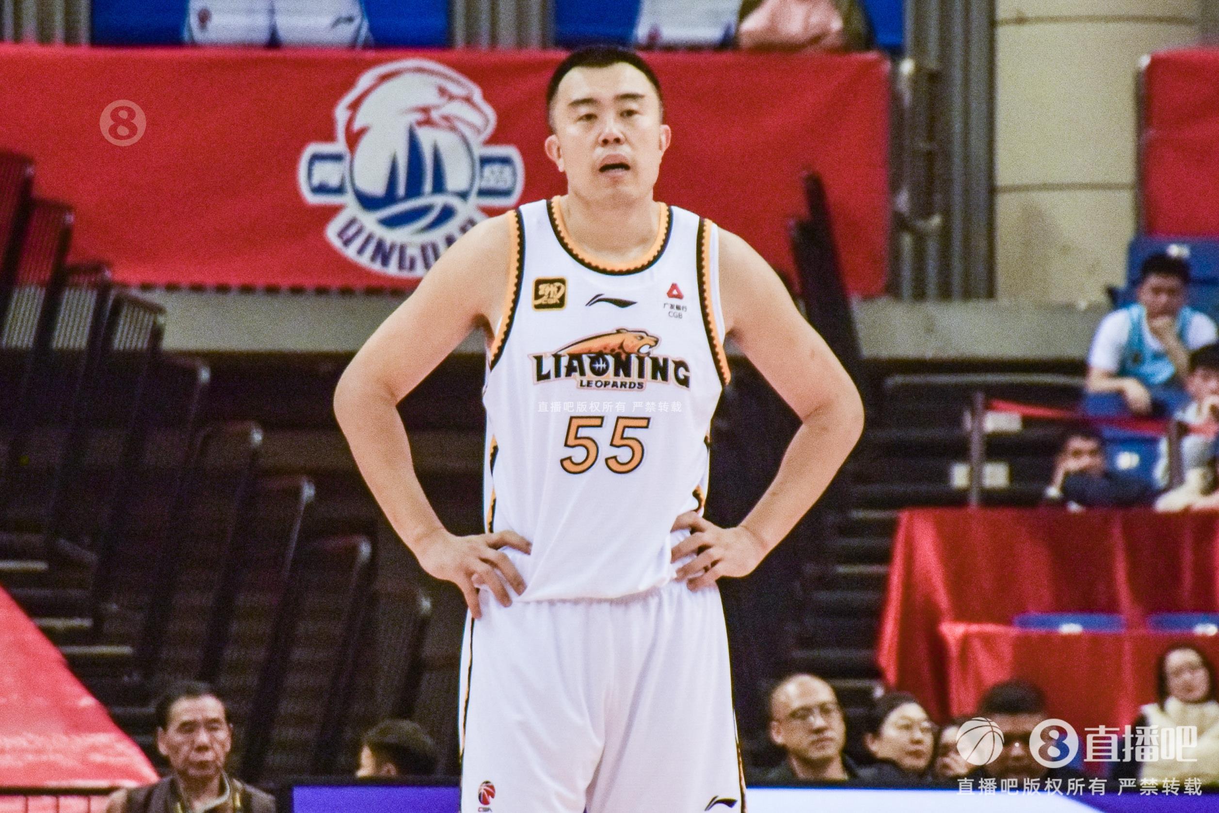 老將盡力了！韓德君7中4拿到14分12籃板3助攻